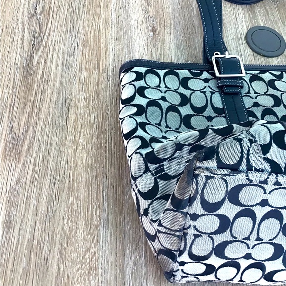 Price reduced Vintage Coach Tote - Picture 6 of 14